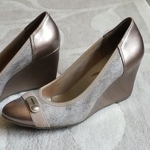 Anne Klein Sport wedge pump size 8.5